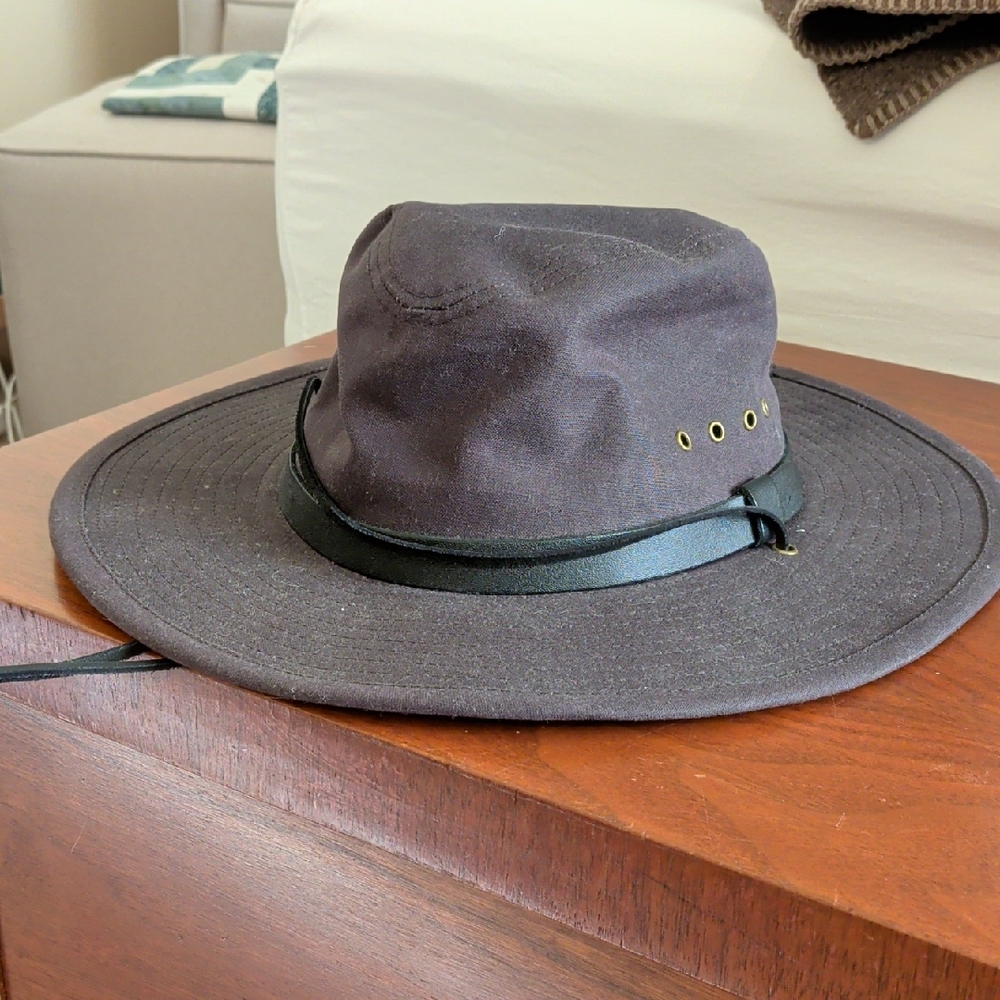 Filson Tin Cloth Bush Hat Sz L